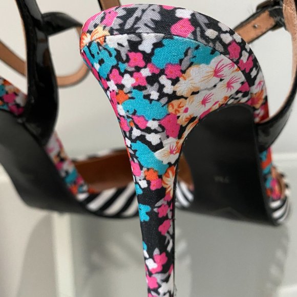 Halogen Slingback Heels: Black & White Striped with Floral - Picture 4 of 6